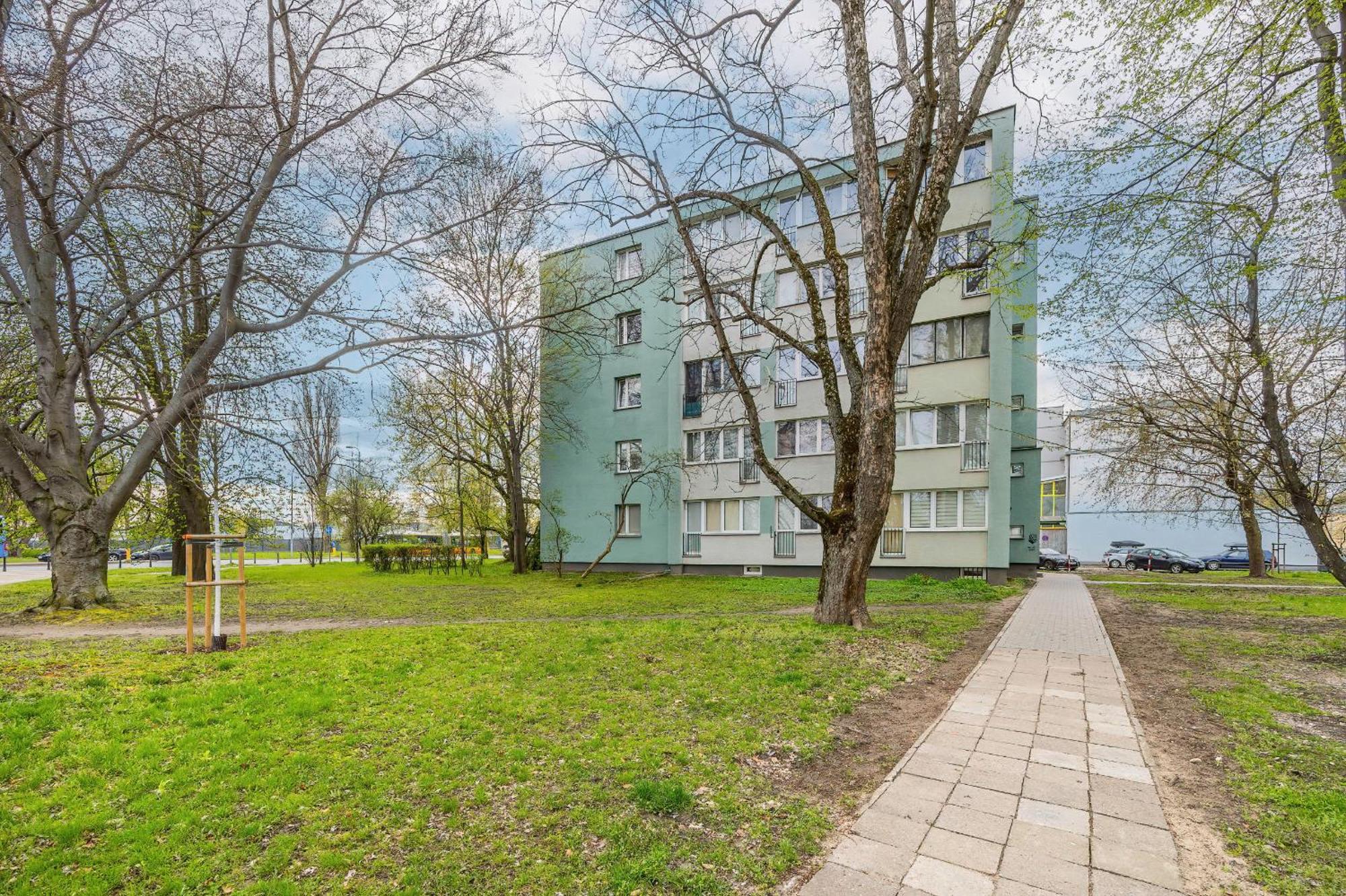 Modern Black & Wooden Apartment Warsaw Near The Airport By Noclegi Renters Zewnętrze zdjęcie